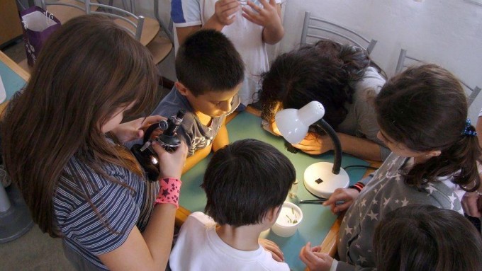  Iniciativas tecnológicas para que los chicos jueguen con la ciencia