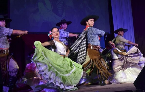 Gala patriótica en homenaje al Día de la Independencia 